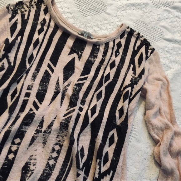 Embellished Tribal Print Sweater Top - Picture 6 of 7